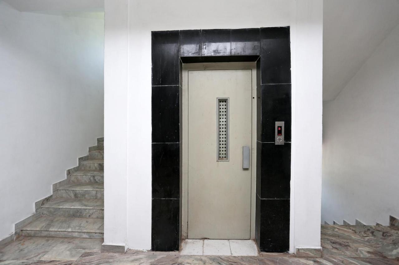 Hotel Oyo 19166 Sona Mansion Kanpur Exterior foto